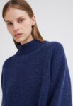 WickSkirtSkipper_AltoSweaterNavy_0003