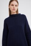 WickSkirtSkipper_GraysonSweaterDarkestNavy_0002